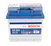 Акумулятор Bosch S4 52Ah 470A R
