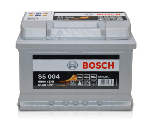 Акумулятор Bosch S50040 61Ah 600A R+