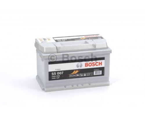 Акумулятор Bosch S50070 74Ah 750A R+